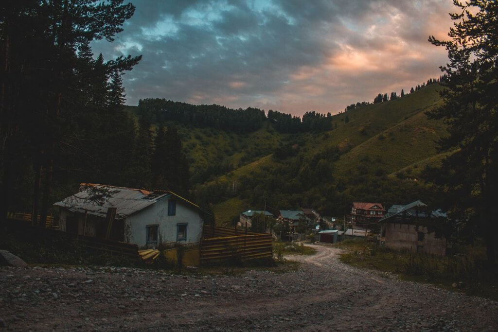 GURBETİ EV KILMAK
