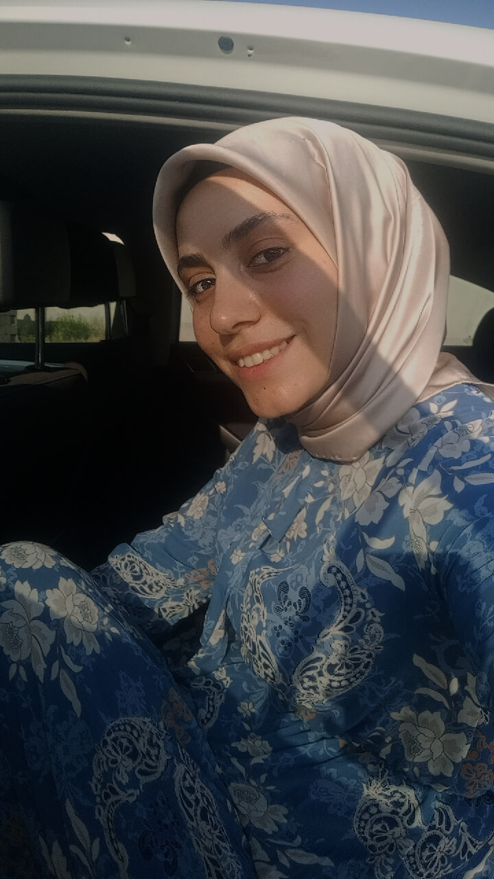 ESRA ELLİ